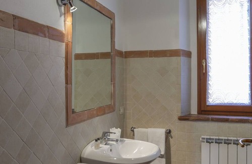 Laterina Apartment | Lovely apartment with pool, WIFI, TV, terrace, panoramic view and parking, close to Arezzo