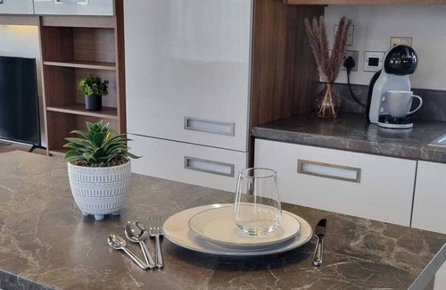 New Forest District Cabin | Stunning Seaside Lodge Nr New Forest 2 bed