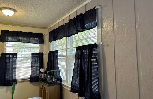 Santee Cabin | Your Cozy Retreat Lake Getaway