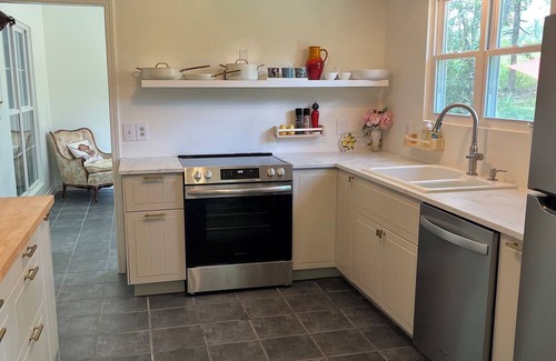 Aiken Other | Adorable Aiken Farmhouse close to horse events and Old Barnwell Golf Club.