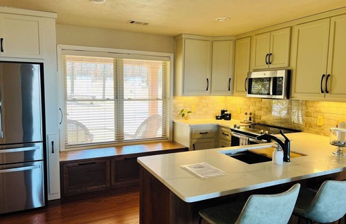 Salado House | Scenic Vista Pointe - Family-sized home close to attractions/events yet peaceful