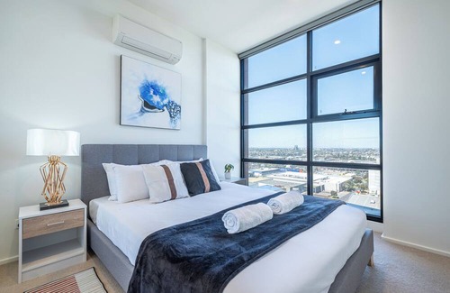 Maribyrnong Apartment | This apartment is a 2 bedroom(s), 2.5 bathrooms, located in Maribynong, VIC.