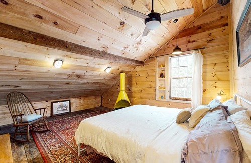 South Bristol House | Rustic Cabin with Serene Family-Friendly Amenities