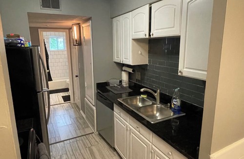 Hanahan Condo | Central Cozy Renovated Hanahan Condo