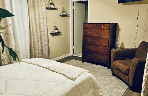 Mobile Condo | Come Stay at Layla’s Haven in Mobile