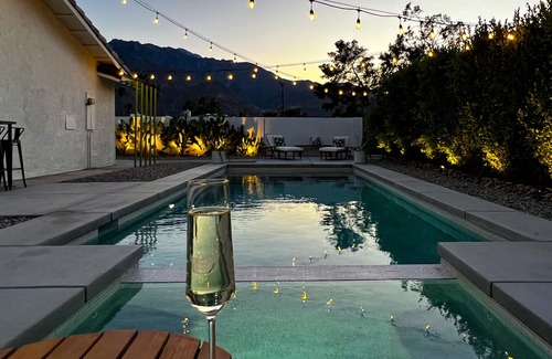 Sunrise Vista Chino House | 4BD/4BA with 3 En Suites in Style