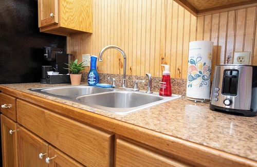 Intracoastal City Condo | Family Escape: Cozy Condos by Water - Fish & Relax