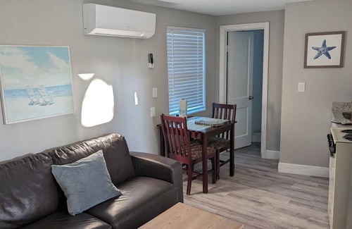 Capri Isle Apartment | Cozy and Comfortable Studio Apt. Steps to Treasure Island Beach!