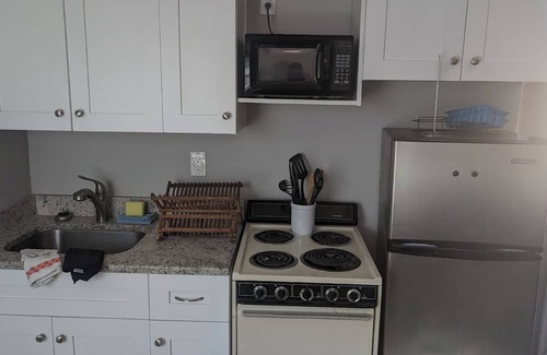 Capri Isle Apartment | Cozy and Comfortable Studio Apt. Steps to Treasure Island Beach!