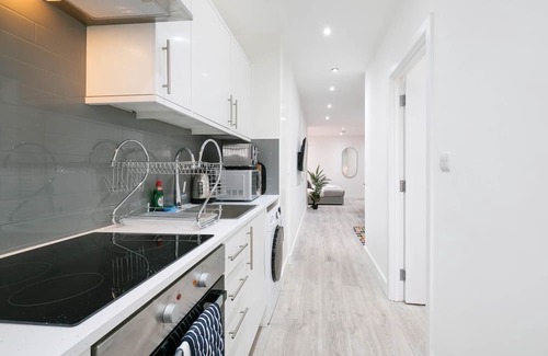 Corby Apartment | Corby City Centre Apt. 04 - Excellent Family Accommodation in Northamptonshire