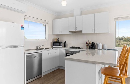 McCracken House | The Nest Holiday Retreat, 18 Laxton St, McCracken