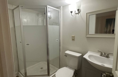 Easton House | Cozy and comfortable guest suite close to Easton and Airport.