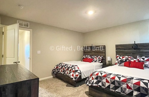 Pingree Grove House | LUXURY ENCHANTMENT AWAITS YOU 2 Master Suites, 2.5 bath Townhome.