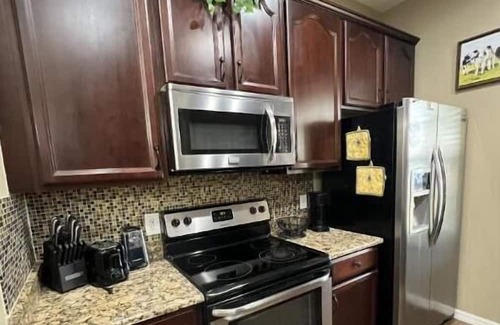 Windermere House | Windermere Two Bedroom Updated Townhouse Water View,Close to Disney, A+ Location