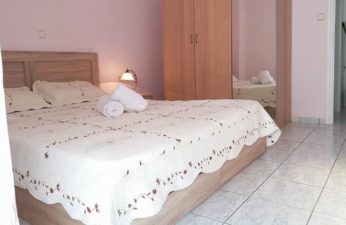 Molos-Agios Konstantinos Apartment | Christina's - Daphnus Apartment Agios Konstantinos