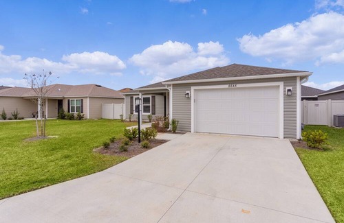 Okahumpka House | Mary Loop - Cottage Villa in The Village of Newell