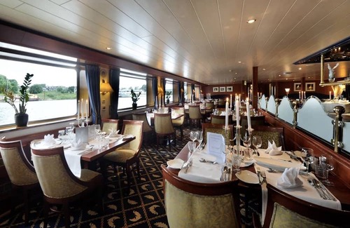 Golzheim Boat Rental | MS REMBRANDT VAN RIJN