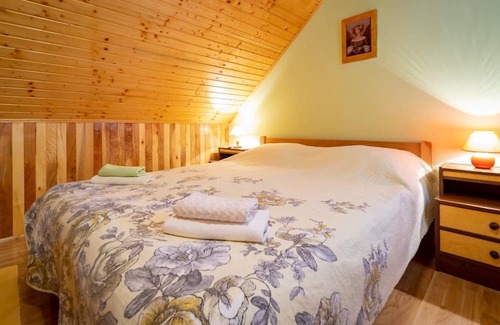 Mrkopalj Apartment | Two bedroom apartment with terrace Mrkopalj, Gorski kotar (A-19212-a)