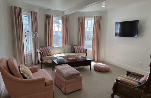 Cape Girardeau House | Charming former farmhouse near the university in Cape Girardeau