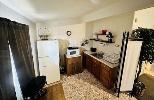 Paradise Apartment | 5 minutes to the Harry Reid international airport and 10 minutes from the strip!