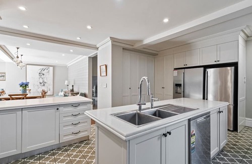 Rose Bay House | Villa Rose Bay - Harbour Views and Pool