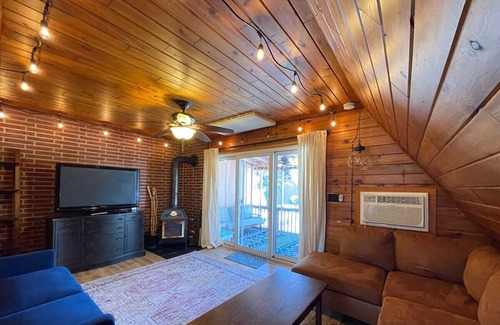 Stevensville House | Chalet on the Lake 100 w/ Beach Access, Pools, Sport Courts, Fishing Pond & more!