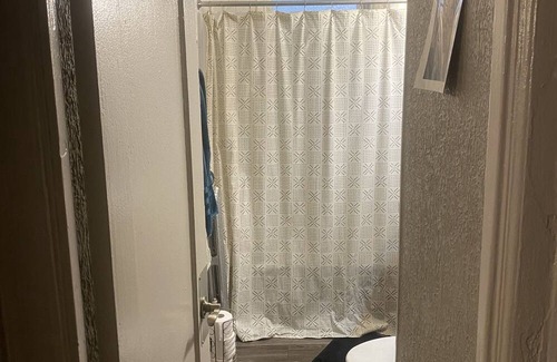 Logan Square Apartment | Nice quiet neighborhood with quick easy access to the best Chicago has to offer