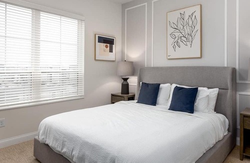 Columbus Apartment | Landing at Luxe at The Highlands - 2 Bedrooms in Far Northwest