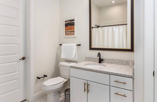 Columbus Apartment | Landing at Luxe at The Highlands - 2 Bedrooms in Far Northwest