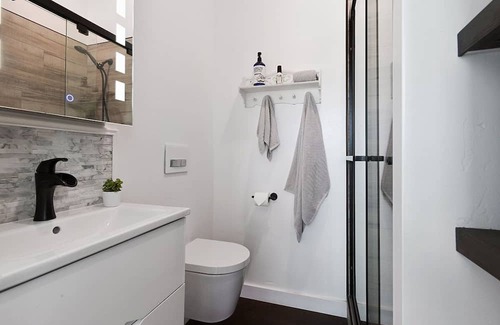 Emerald Hills House | Casita De La Luna - Trailhead adjacent, hiking and cyclist's paradise, Huge View