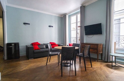 Quartier de la Place-Vendome Apartment | Nice love nest near the Opera