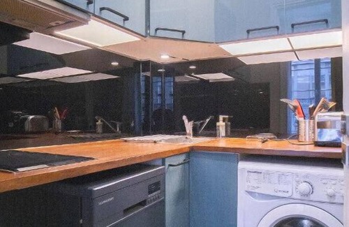 Quartier de la Place-Vendome Apartment | Nice love nest near the Opera