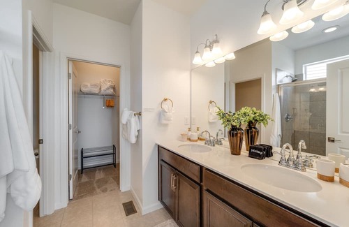 Longmont House | Longmont Vacation Rental ~ 3 Mi to Downtown!