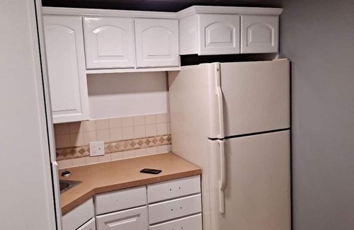 Prides Crossing Cottage | Cabana across from the ocean! Beautiful brick, detached, one bedroom cottage