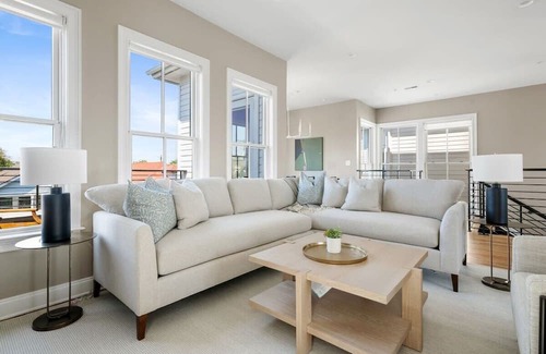 Cannonborough Elliotborough Villa | 2 Luxury Homes w/ Patios | 1 Block from King St