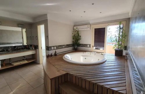 Bom Fim Apartment | Flat 85 m2 Privativo, com Serviço de Hotelaria