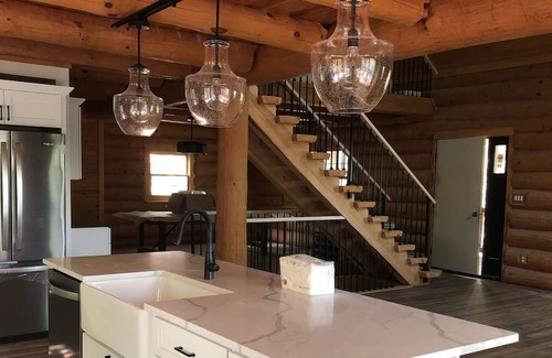 Wautoma Cabin | Log cabin on the lake. Game room, fire pit, near golf & supper clubs! Sleeps 14