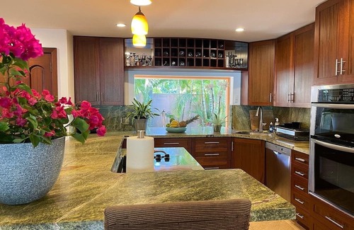 Waikiki Villa | Home away from home