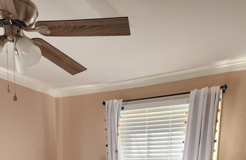 Conway House | Minutes to downtown/UCA/Hendrix and main attractions! Pet-Friendly hidden gem!