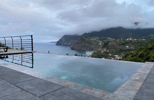 Porto da Cruz House | Penha D'Águia Villa by LovelyStay