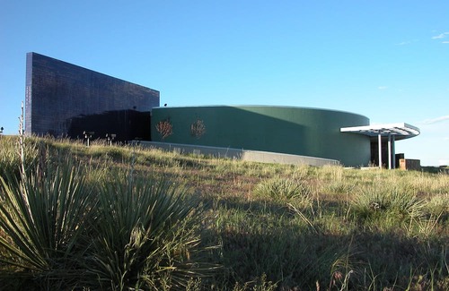 Casper House | Free Airport Shuttle! 3 Units in Great Location Near Downtown, Swimming Pool!