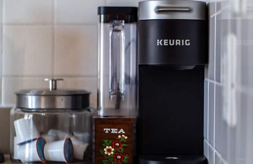 Wickliffe House | Updated 2BR + Office Near Downtown and Clinic