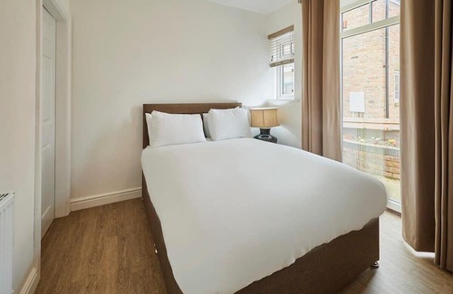 Hunmanby House | Host & Stay | Jubilee Close