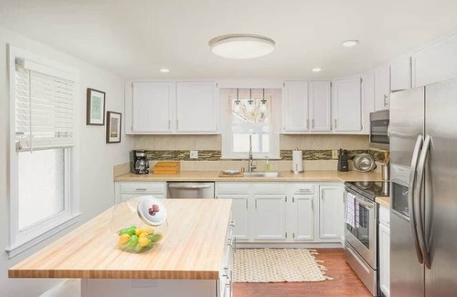 Appleton House | -Midtown Mainstay Sum