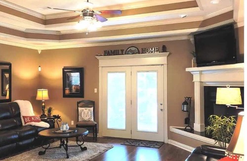 Beebe House | RaneyDay RedBird Retreat Water View/near Searcy AR