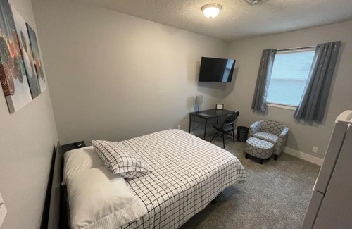 Saint Marys  Allen County House | Cozy Calhoun Suites #1