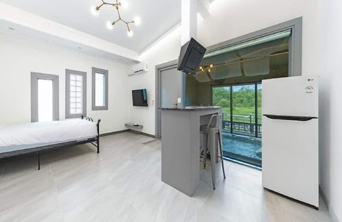 Hongcheon House | Hongcheon Rivervalley Poolvilla Spa Pens