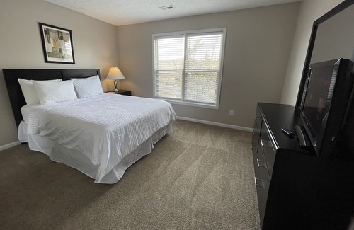 Hemingway Village Apartment | Darling Dublin Furnished Apt!