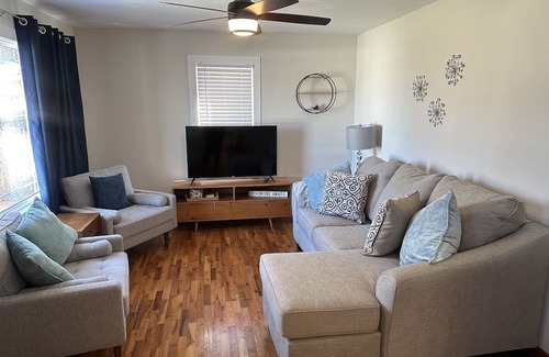 Ozark House | Bluebird Bungalow - Cute home in the heart of downtown Ozark!