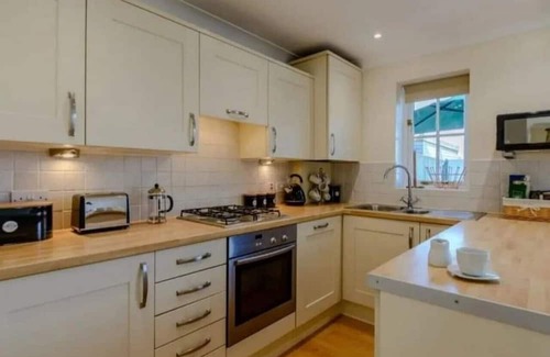 Kirby Misperton House | The Cosy Haven w/hottub near Flamingo Land